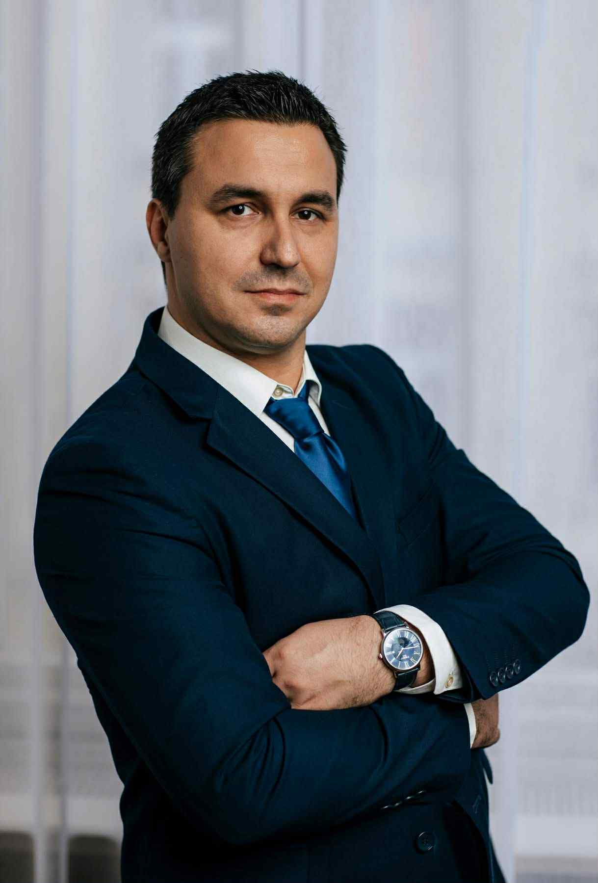 Dr. Györkös Roland István